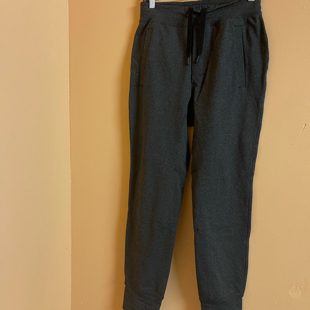 Lululemon Men’s Gray Joggers Size Small Good Condition